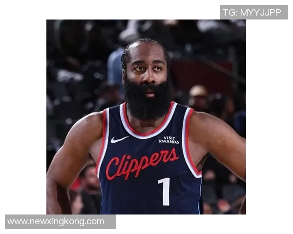 哈登小卡第三节体力透支哈登上半场主动请求休息引关注