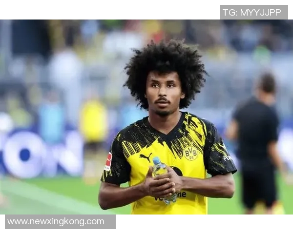 阿德耶米因情绪失控被多特罚款九万欧元引发热议